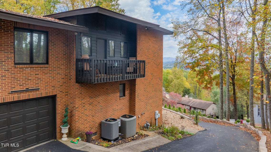 Photo #86: 3606 Honeywood Drive