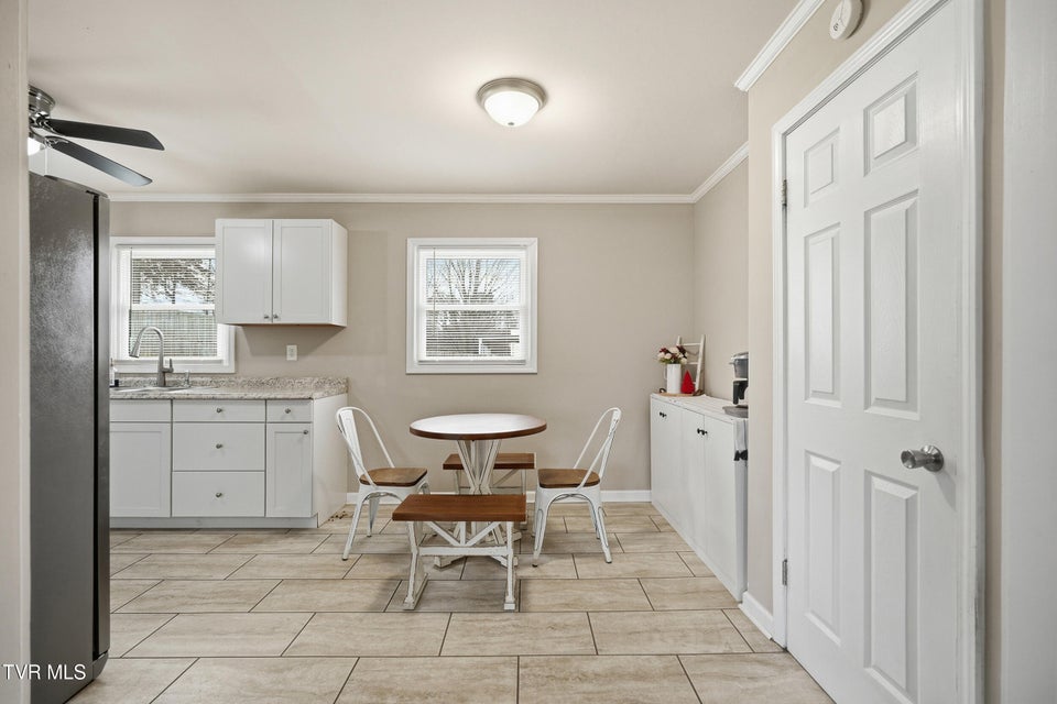 Photo #17: 119 Dakota Road