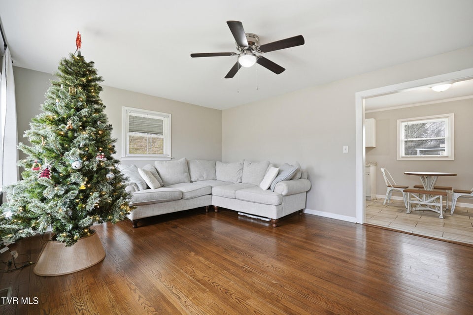 Photo #11: 119 Dakota Road