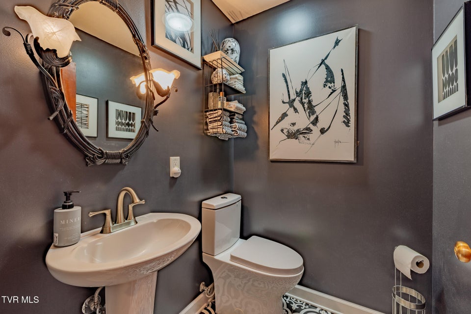 Photo #27: 3606 Honeywood Drive