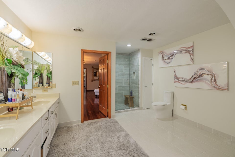 Photo #68: 3606 Honeywood Drive