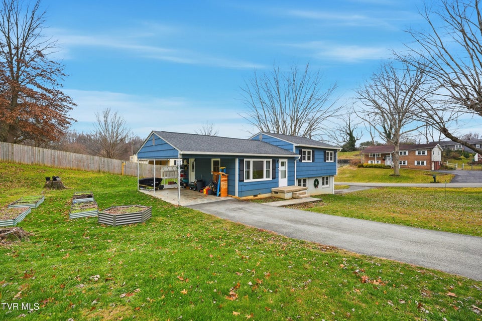 Photo #2: 119 Dakota Road