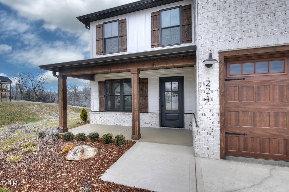 Photo #4: 224 Dry Kiln Court