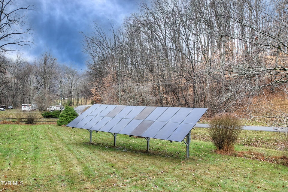 Photo #4: 1310 Suntree Road