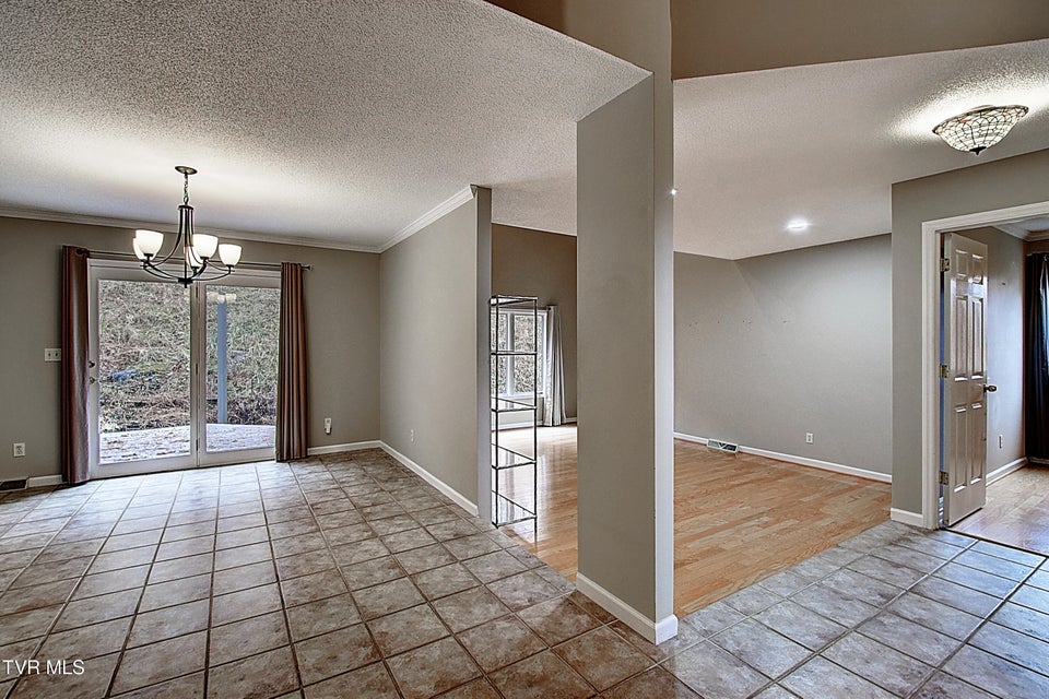 Photo #10: 1310 Suntree Road