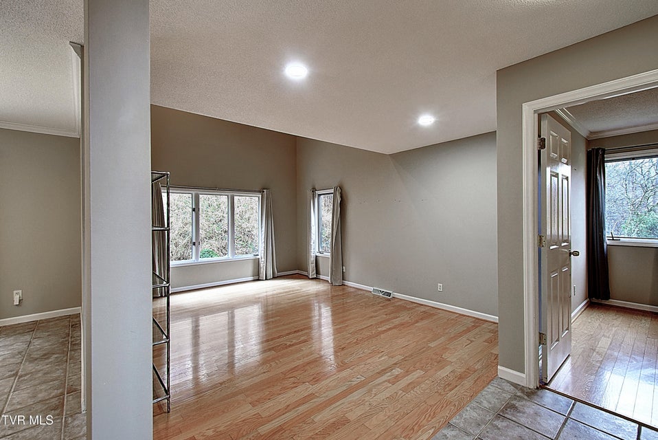 Photo #11: 1310 Suntree Road