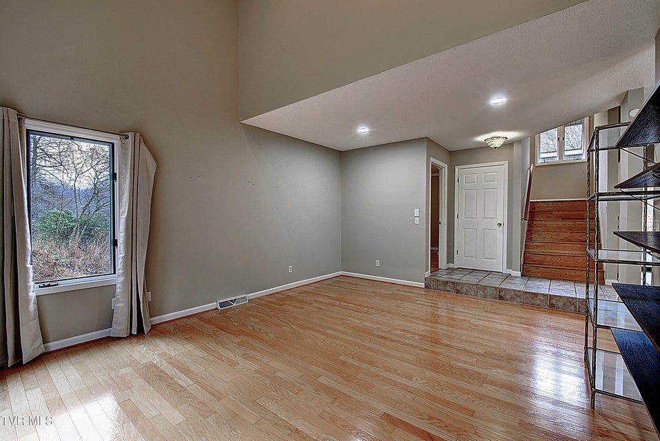 Photo #15: 1310 Suntree Road