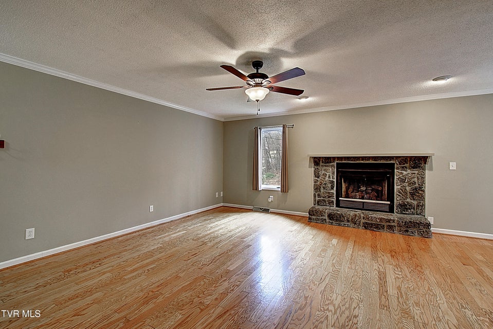 Photo #25: 1310 Suntree Road