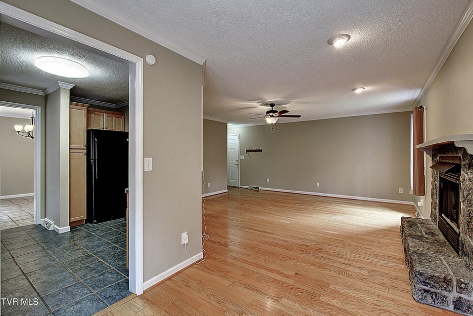 Photo #27: 1310 Suntree Road