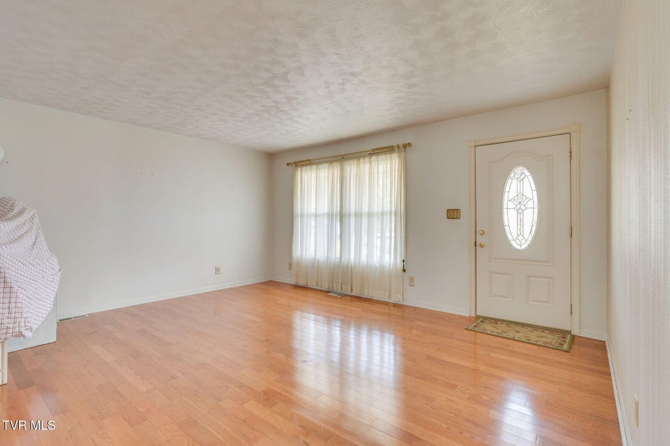 Photo #5: 1674 Gale Lane