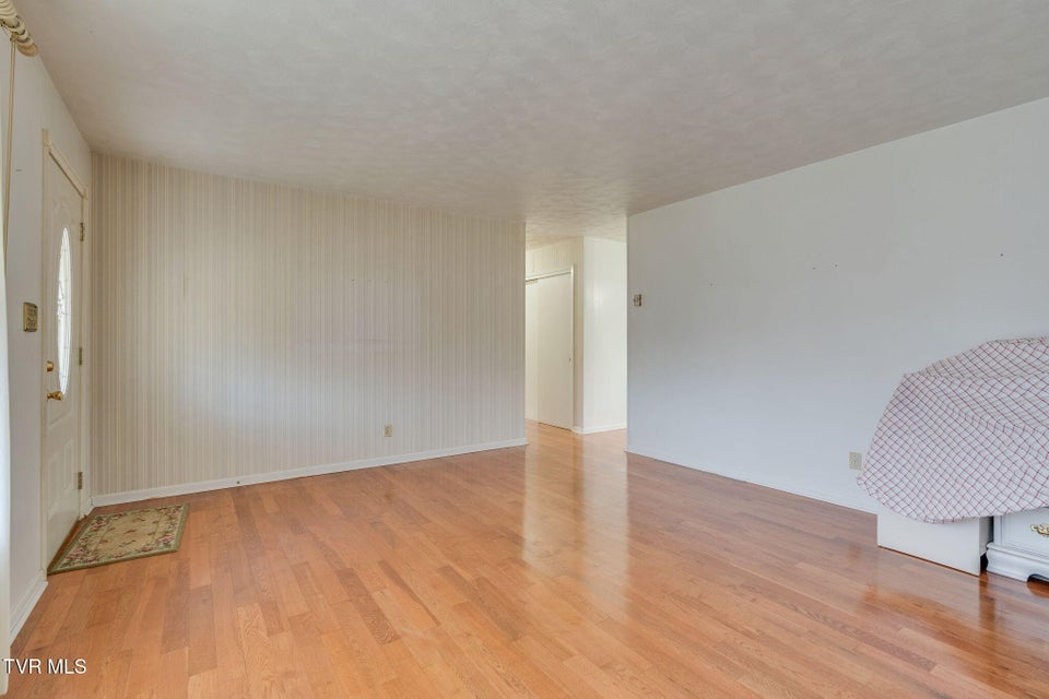 Photo #6: 1674 Gale Lane