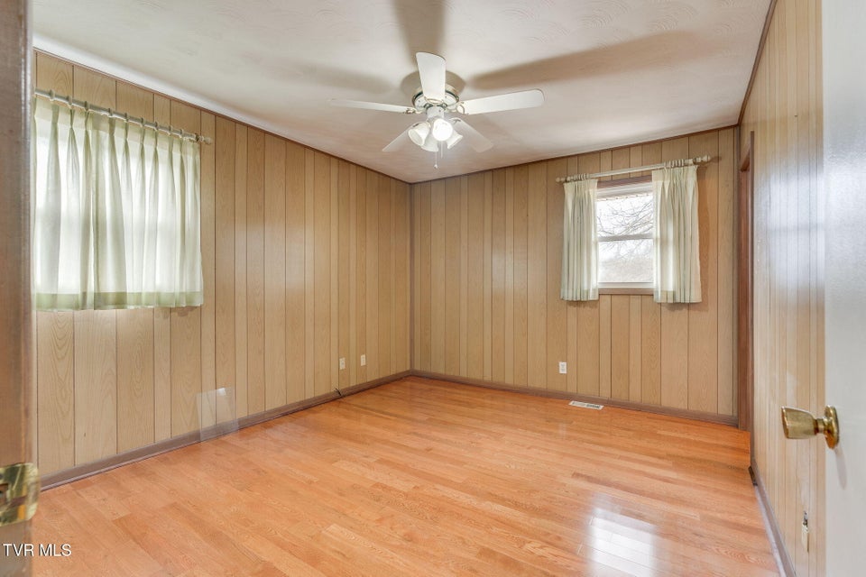 Photo #13: 1674 Gale Lane