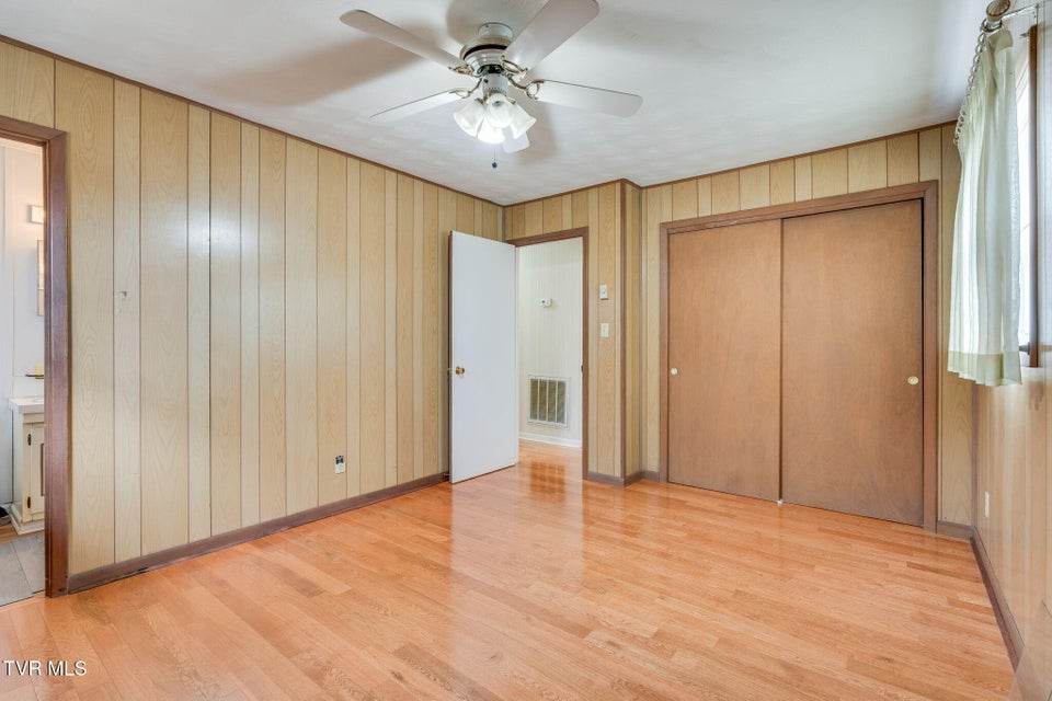 Photo #14: 1674 Gale Lane