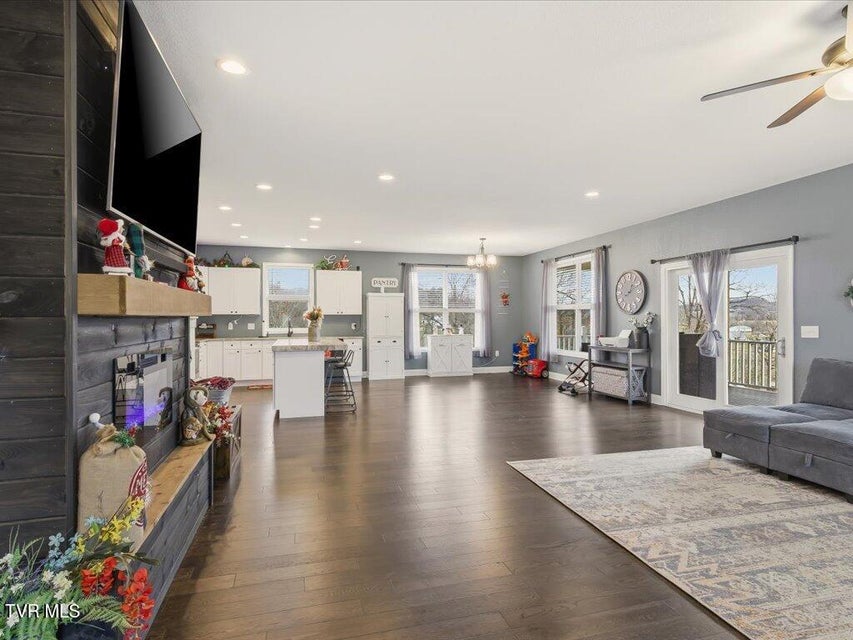 Photo #6: 284 Woodstock Drive