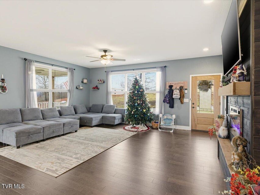 Photo #7: 284 Woodstock Drive