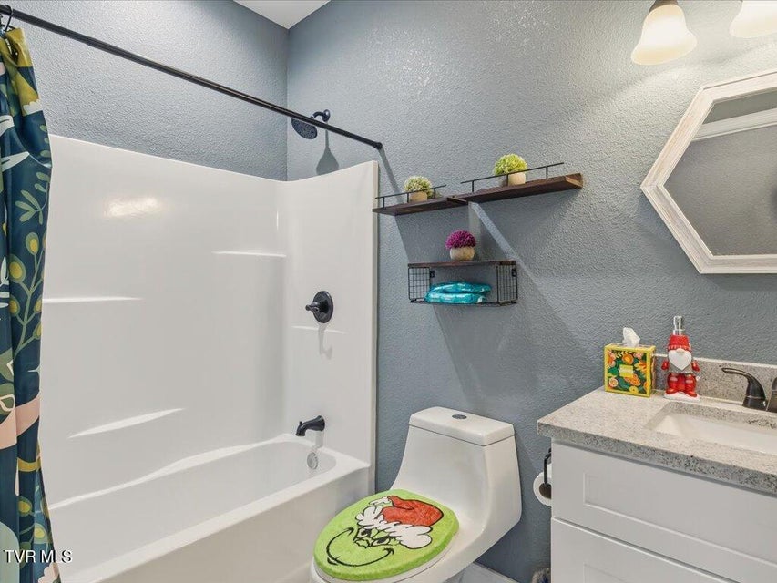 Photo #21: 284 Woodstock Drive