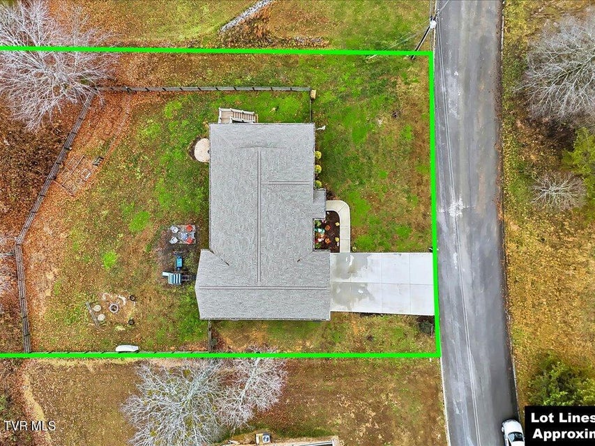 Photo #40: 284 Woodstock Drive