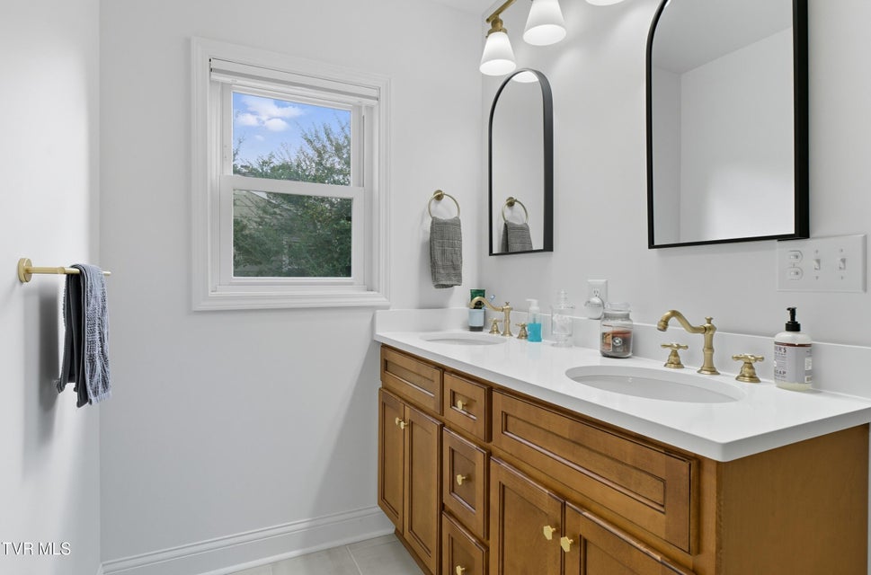 Photo #27: 4509 Old Stage Road