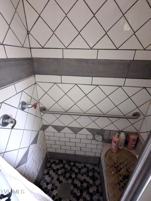 Photo #31: 61 Rattlesnake Ridge Road