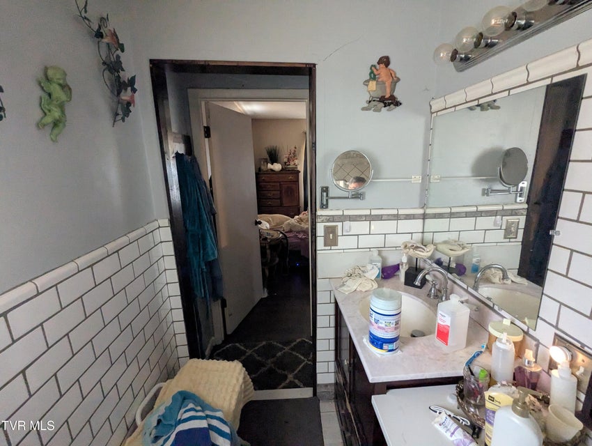 Photo #32: 61 Rattlesnake Ridge Road