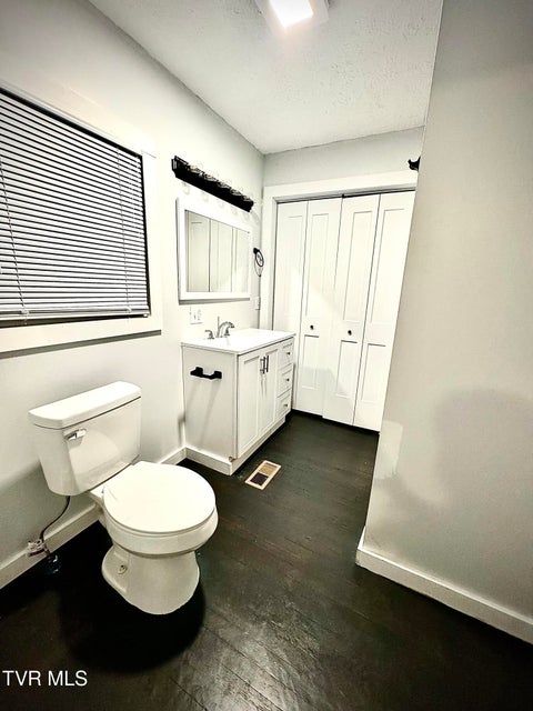 Photo #27: 1658 Echo Court