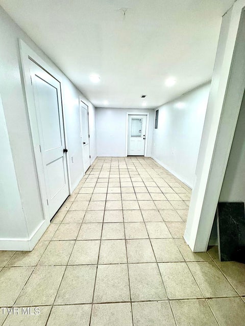 Photo #28: 1658 Echo Court