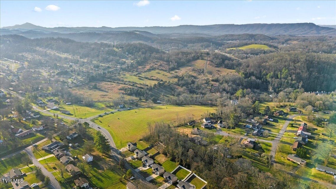 Photo #43: 124 Grove Drive