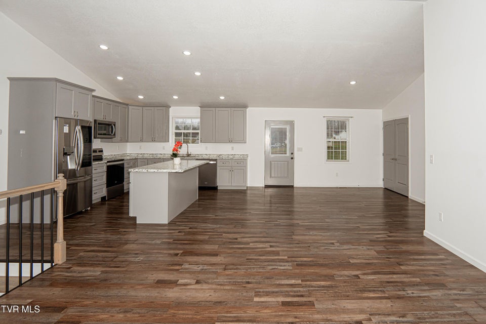 Photo #16: 6245 Snapps Ferry Road