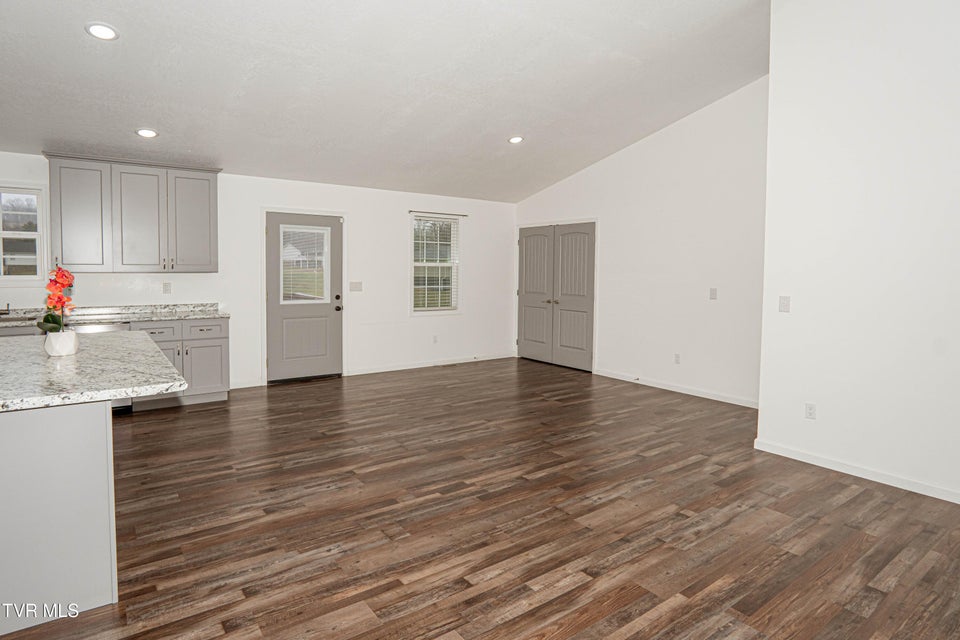 Photo #18: 6245 Snapps Ferry Road