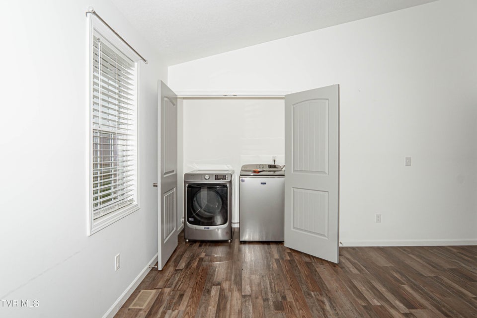 Photo #25: 6245 Snapps Ferry Road