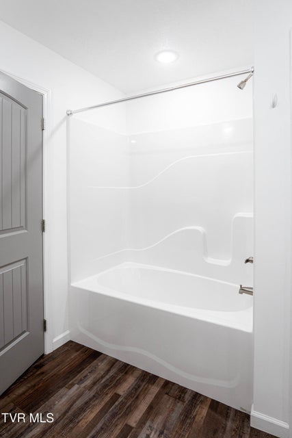 Photo #32: 6245 Snapps Ferry Road