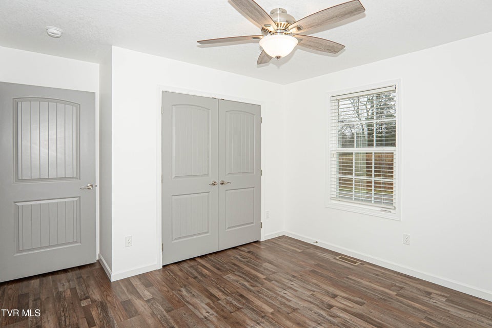 Photo #38: 6245 Snapps Ferry Road