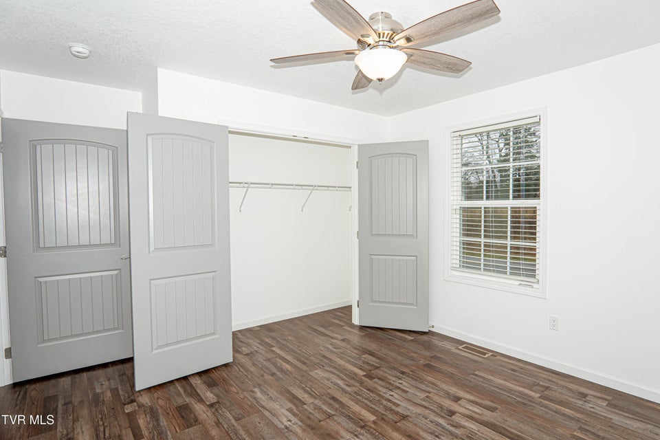 Photo #39: 6245 Snapps Ferry Road