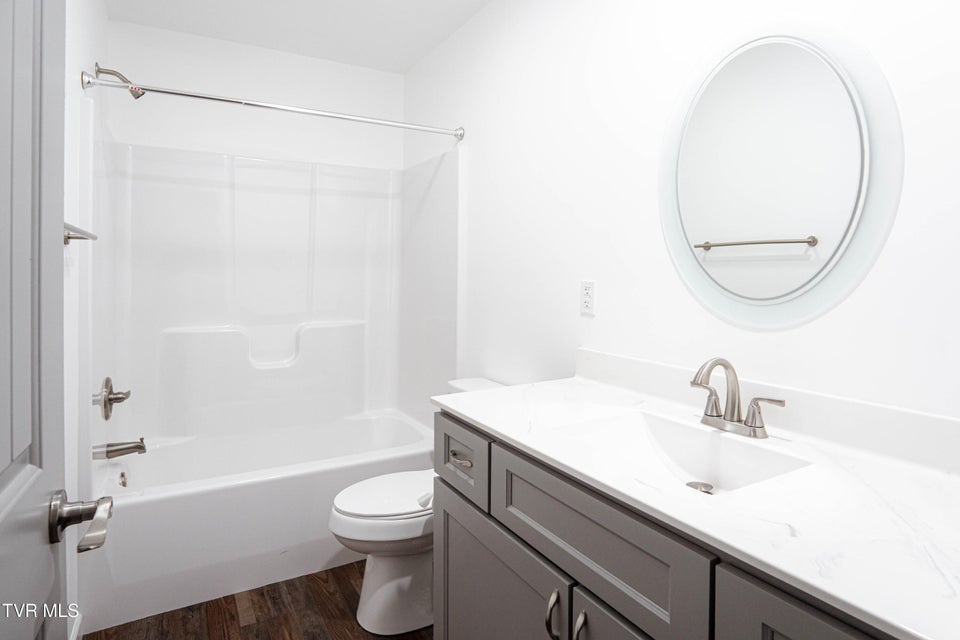 Photo #40: 6245 Snapps Ferry Road