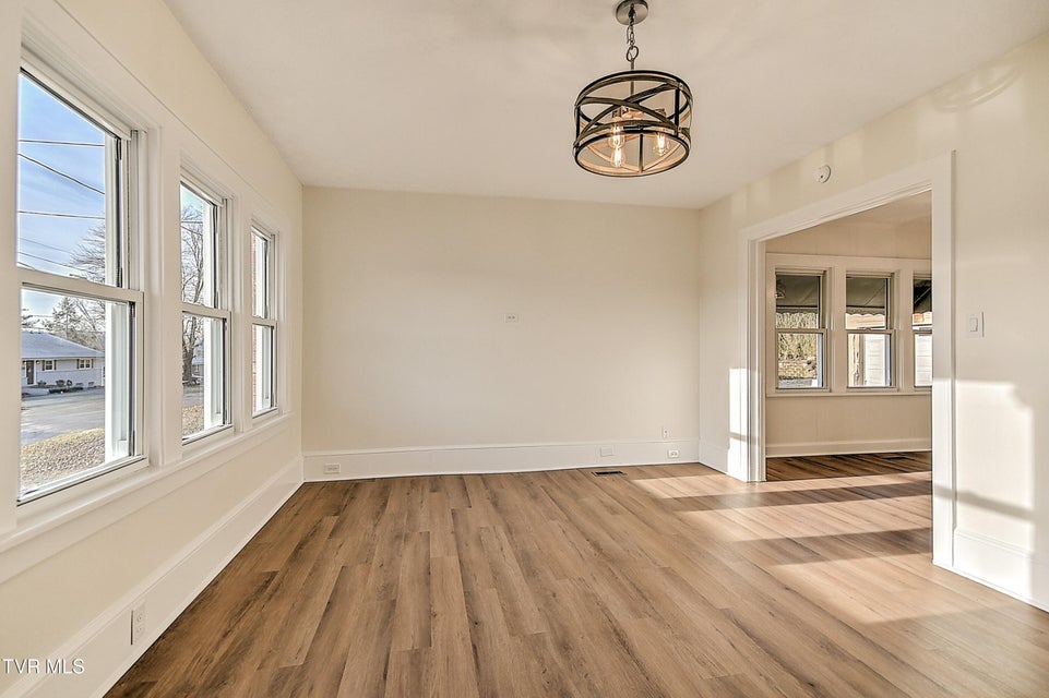 Photo #8: 4216 Maplewood Street