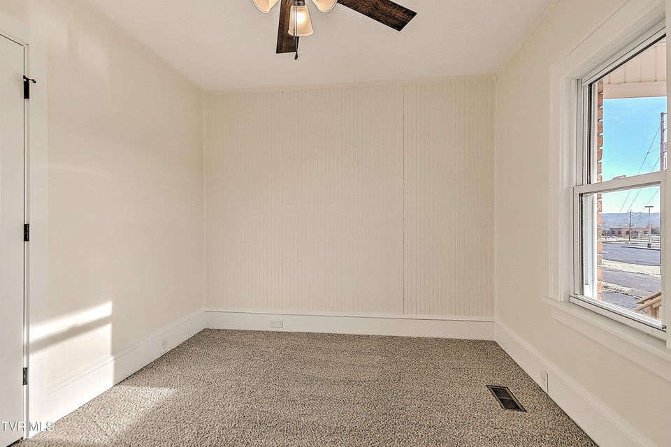 Photo #22: 4216 Maplewood Street