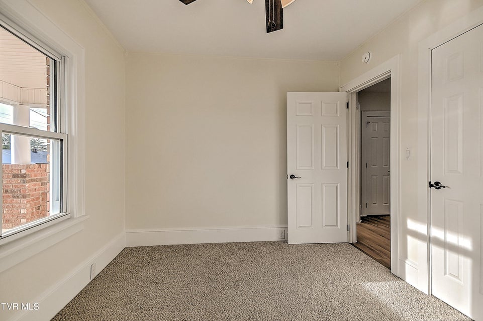 Photo #23: 4216 Maplewood Street