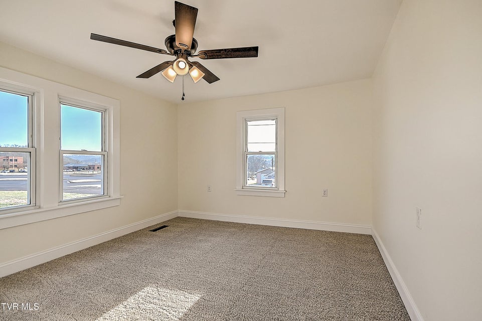 Photo #30: 4216 Maplewood Street