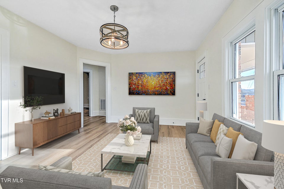 Photo #7: 4216 Maplewood Street