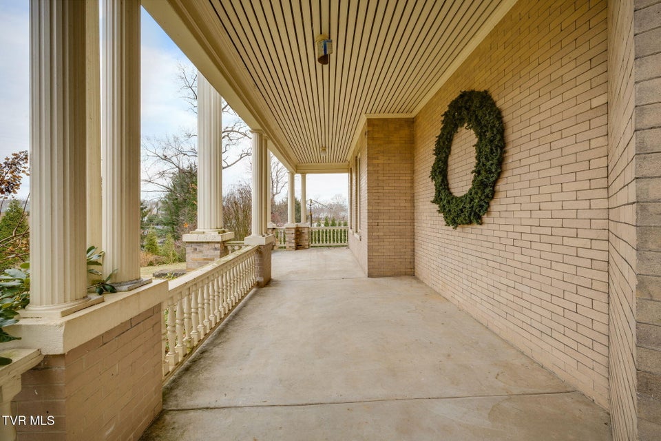 Photo #6: 322 Spruce Street