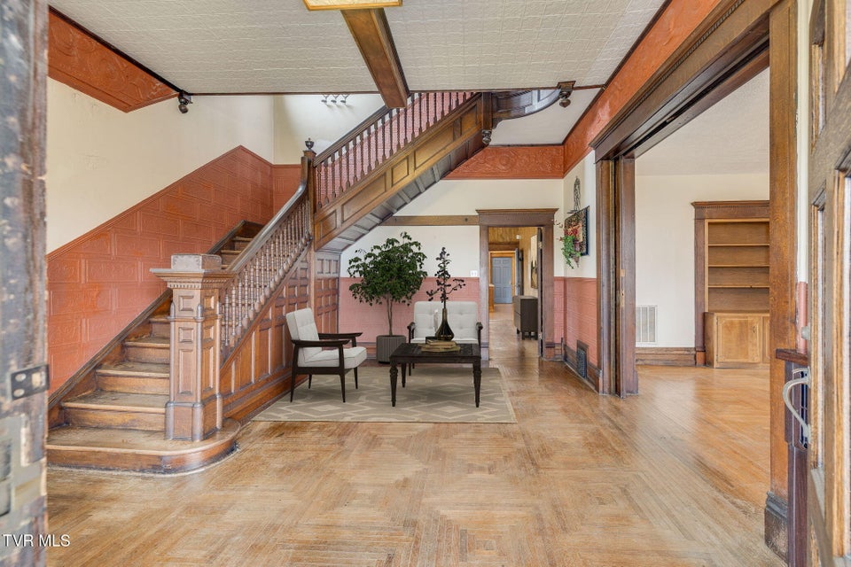 Photo #8: 322 Spruce Street