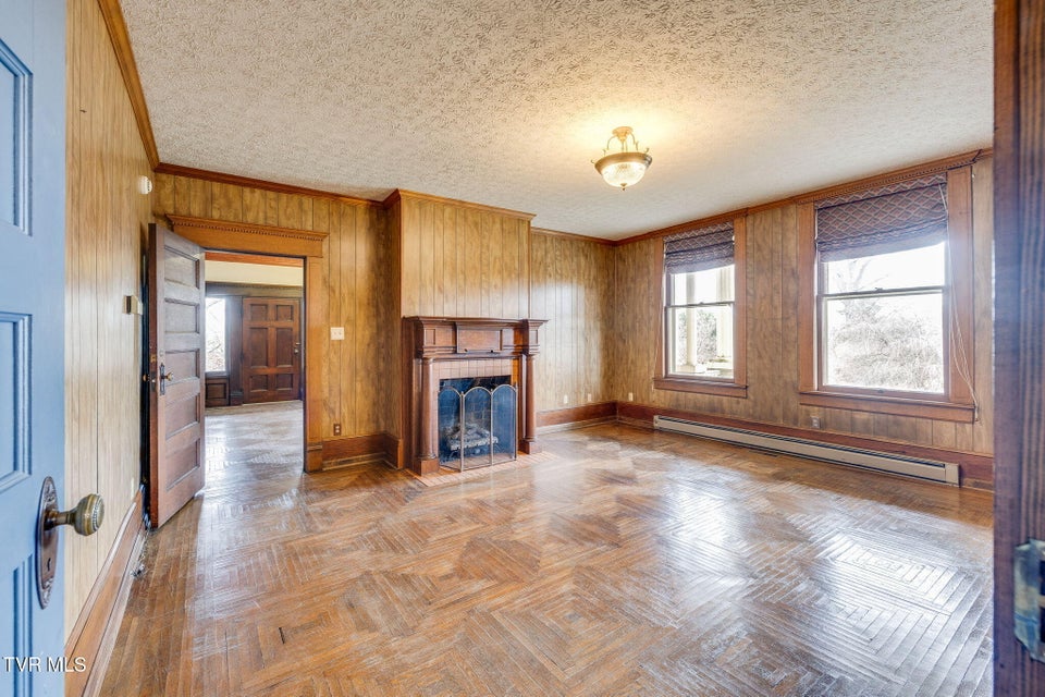 Photo #14: 322 Spruce Street