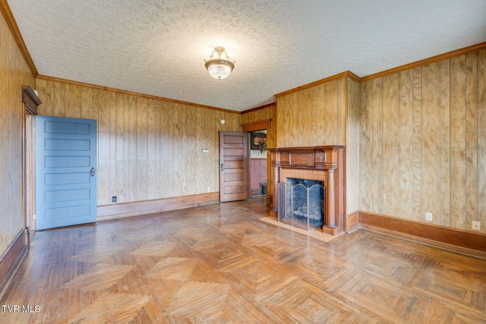 Photo #13: 322 Spruce Street