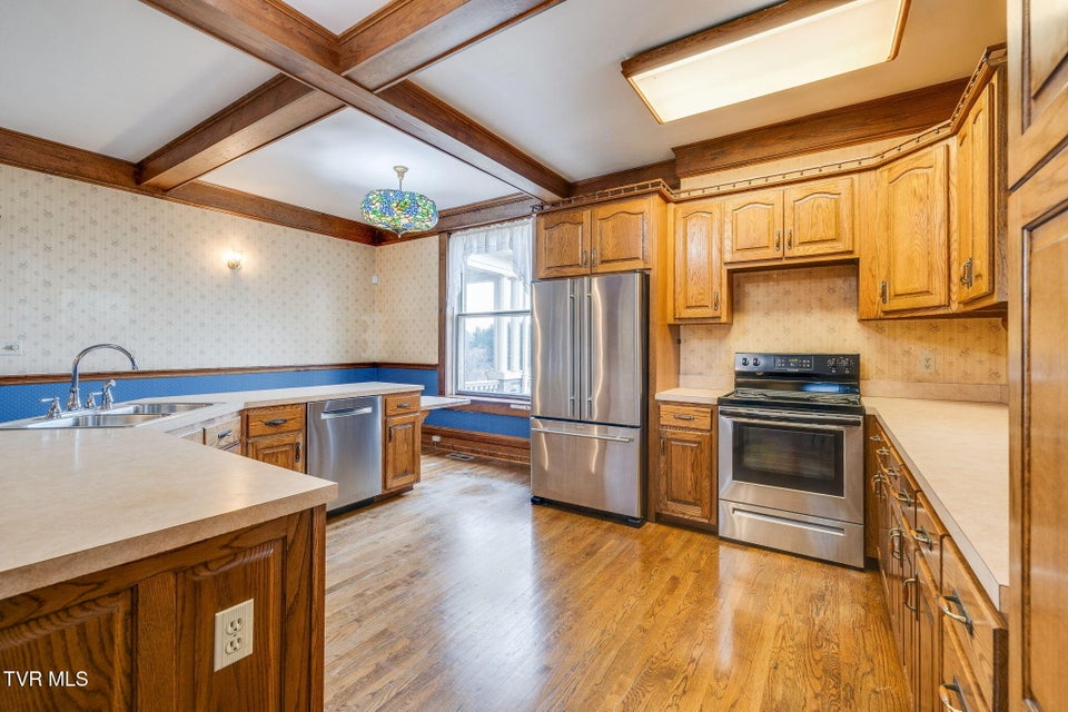 Photo #19: 322 Spruce Street