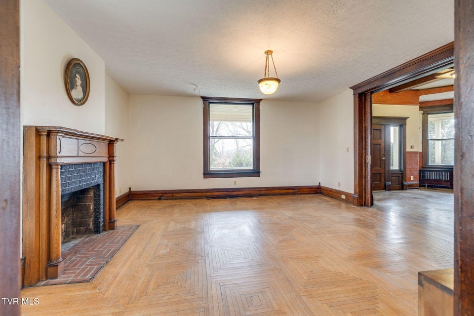 Photo #34: 322 Spruce Street