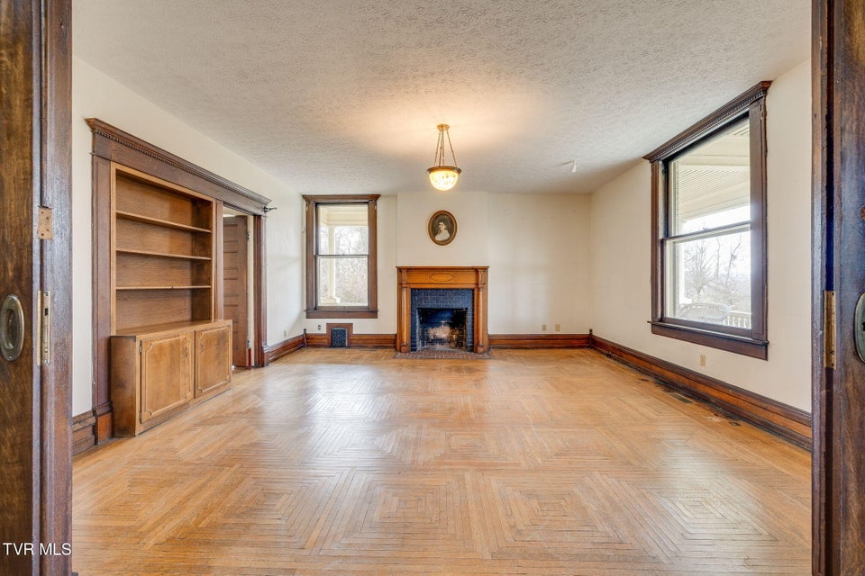 Photo #39: 322 Spruce Street