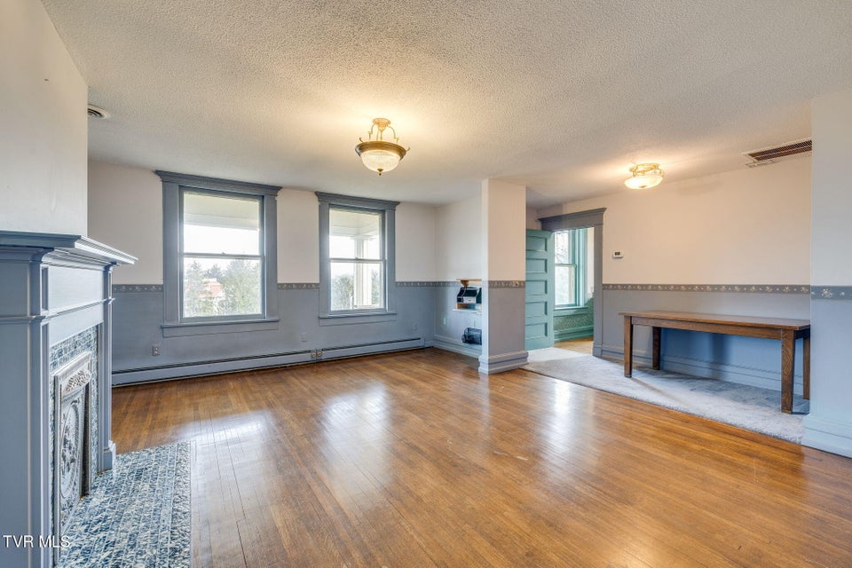 Photo #40: 322 Spruce Street