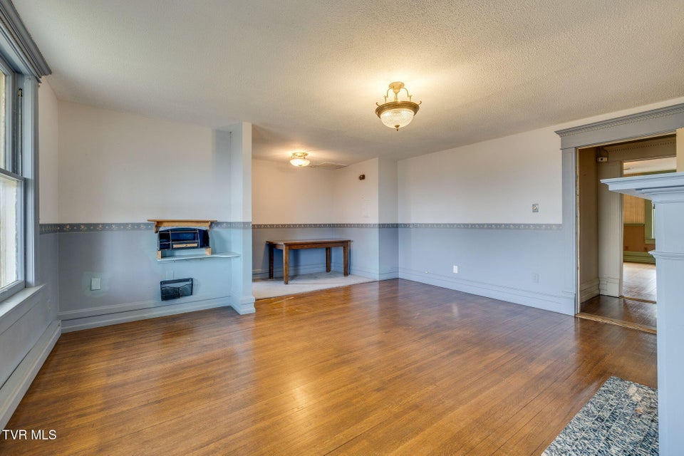 Photo #41: 322 Spruce Street