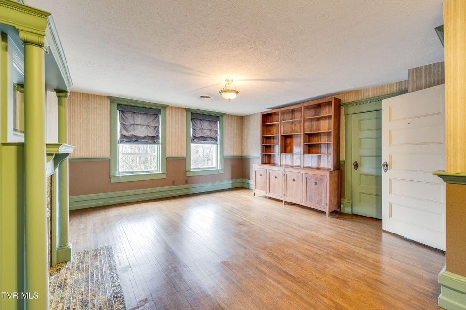 Photo #48: 322 Spruce Street