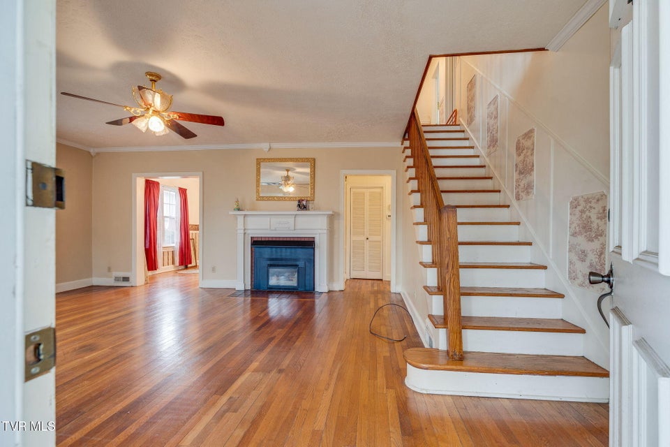 Photo #4: 805 Watauga Street